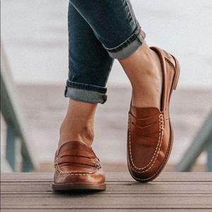 Sperry Women’s Seaport Penny Loafer (Black)